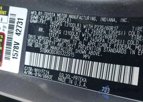 2013 Toyota Sienna Le V6 8 Passenger z USA, uszkodzony, nr VIN 5TDKK3DC8DS322915